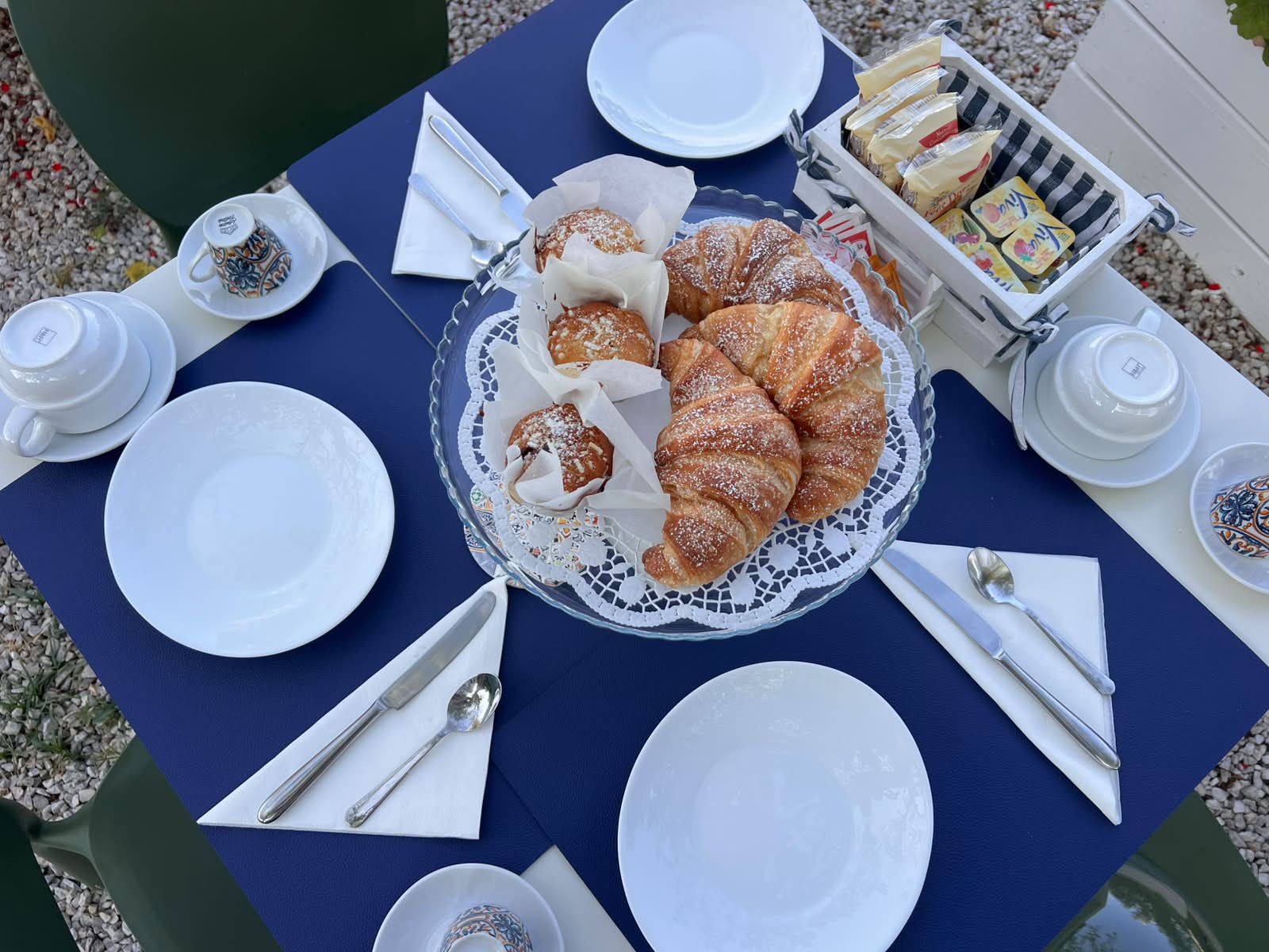Colazione Mediterraneo Rooms in giardino